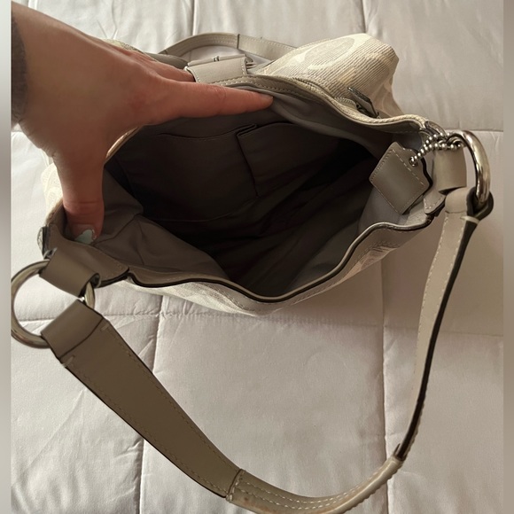 Coach Soho Optic Lynn Shoulder Bag Hobo - Picture 4 of 16